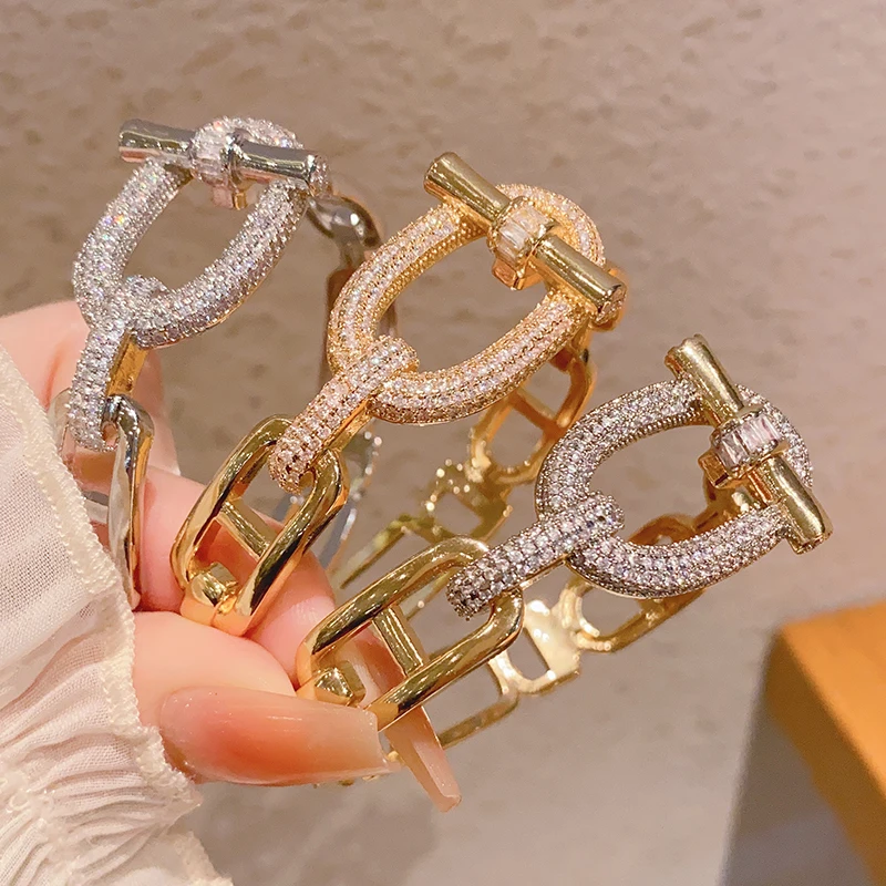 Modna biżuteria pozłacana 18-karatowym złotem, mosiężna bransoletka w stylu punkowym, bransoletka w stylu dworskim dla kobiet.