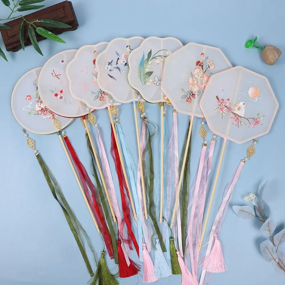 Classical Chinese Style Round Fan Vintage Embroidered Long Handle Silk Fan With Tassel Semi-transparent Hanfu Hand Fan