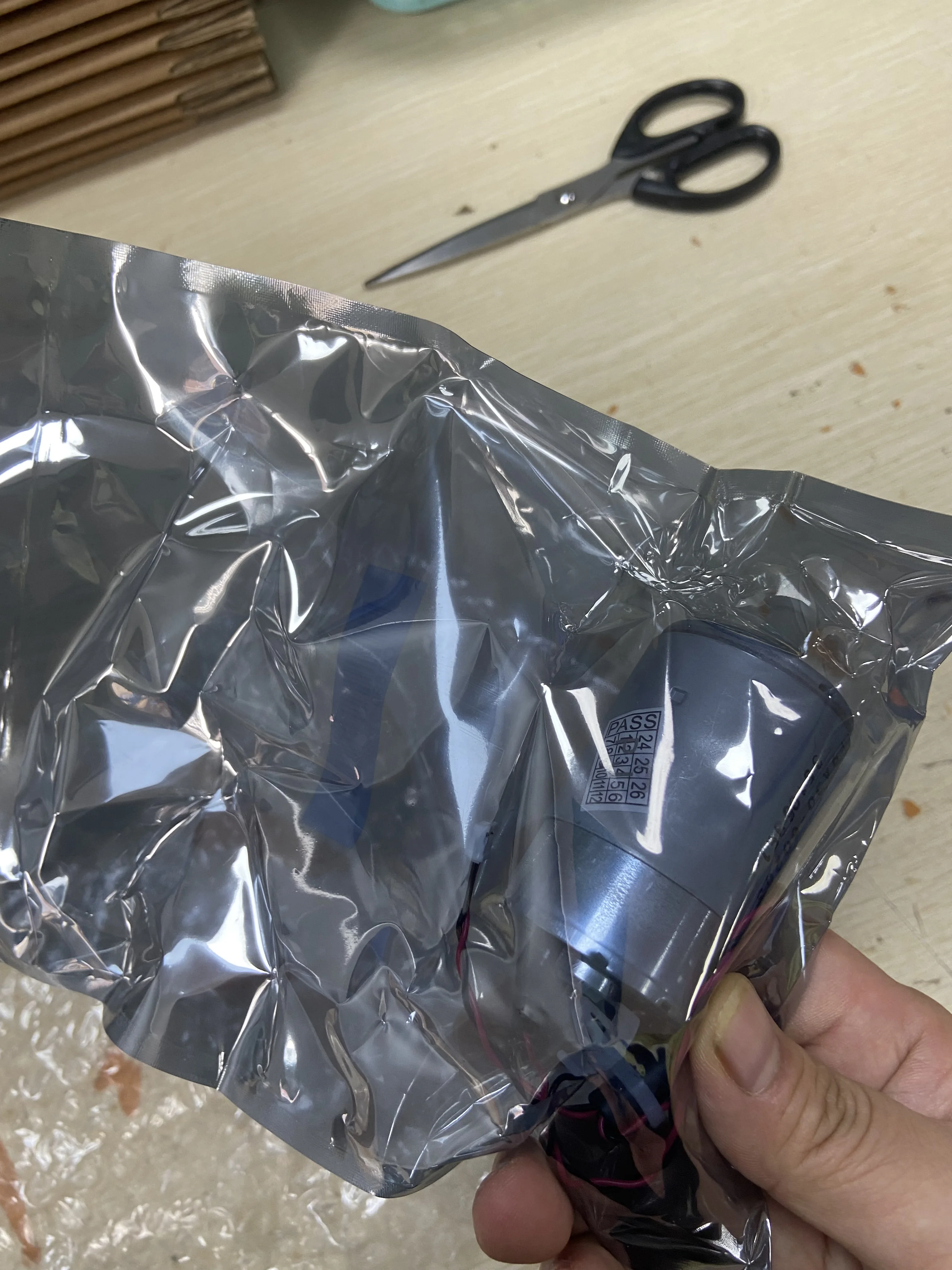

Оригинальный новый двигатель каретки CQ890-67006 для HP DesignJet T120 T520 T730 T830 CQ890-60092 F9A30-67063 детали плоттера