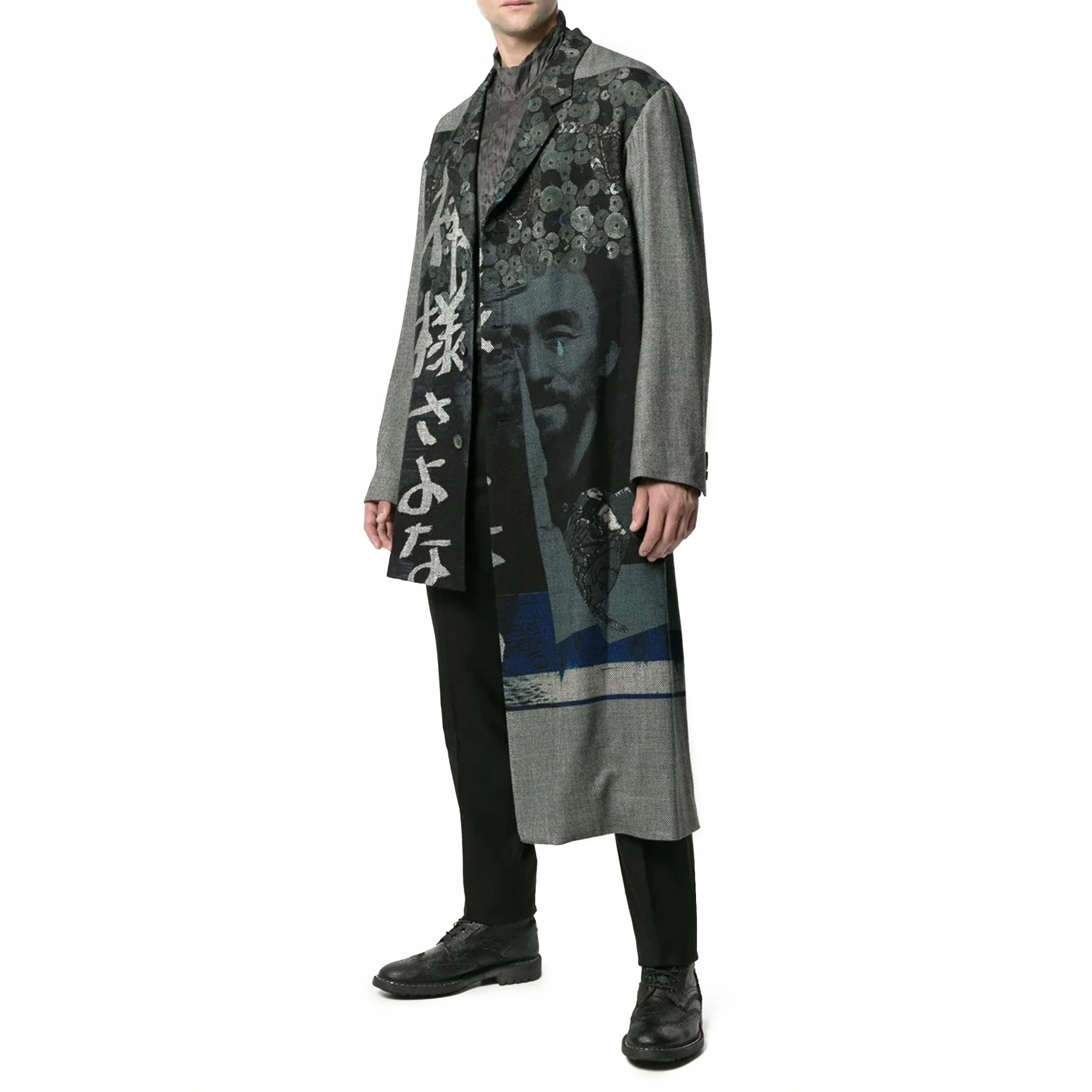 معطف صوف مطبوع من يوجي أوك. معطف صوف مطبوع من يوجي أوك