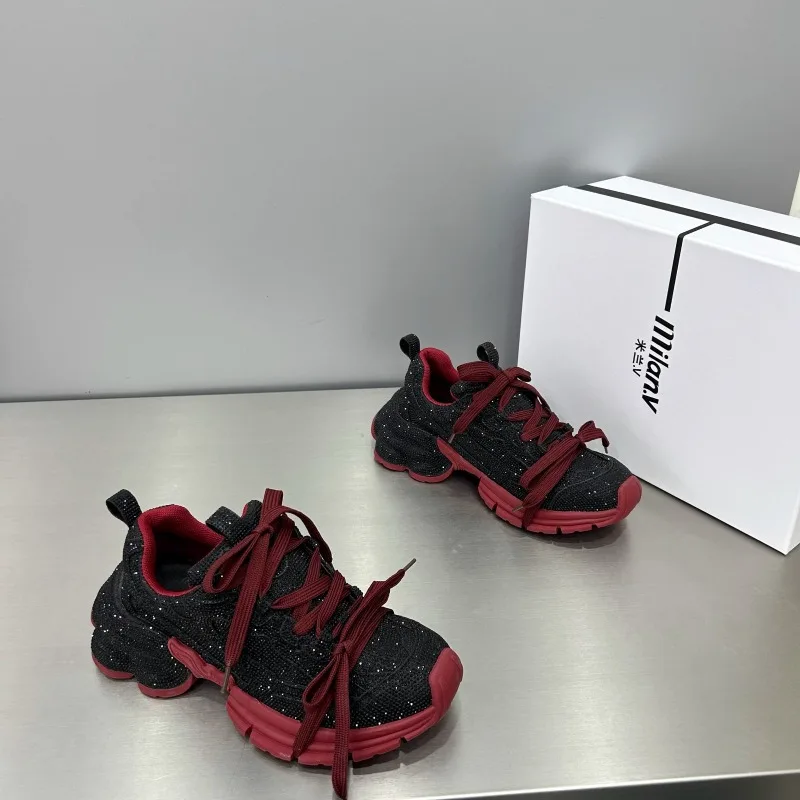 

Новые летние туфли для папы с круглым носком и губчатой подошвой, расшитые блестками и лоскутными ремешками, повседневная спортивная обувь на высоком каблуке на толстой подошве