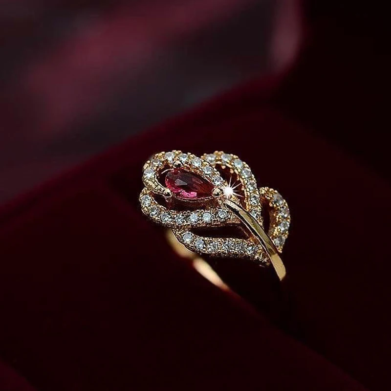 Huitan Rose Gold Color Leaf Rings with Red Cubic Zirconia Gorgeous Women Finger Accessory for Wedding Party Temperament Jewely