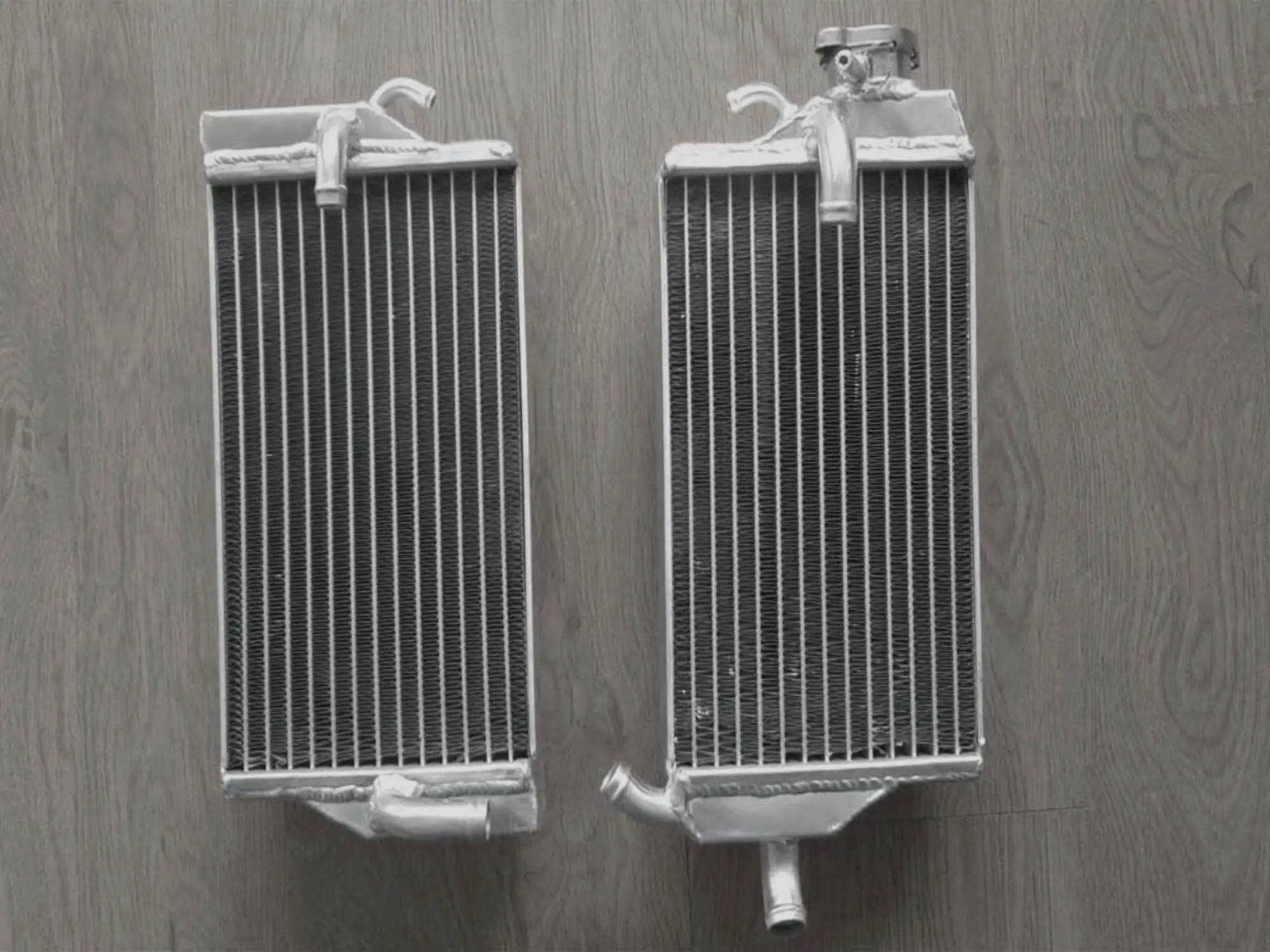 

New Left side & Right side Aluminum Radiator For 2000 2001 Honda CR250R CR 250 R Cooler Cooling Coolant