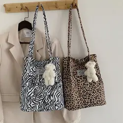 Chic Big Casual Tote Bag Leopard Shoulder Bag Ladies Canvas Bag New Shopping Bag Student Print Handbag