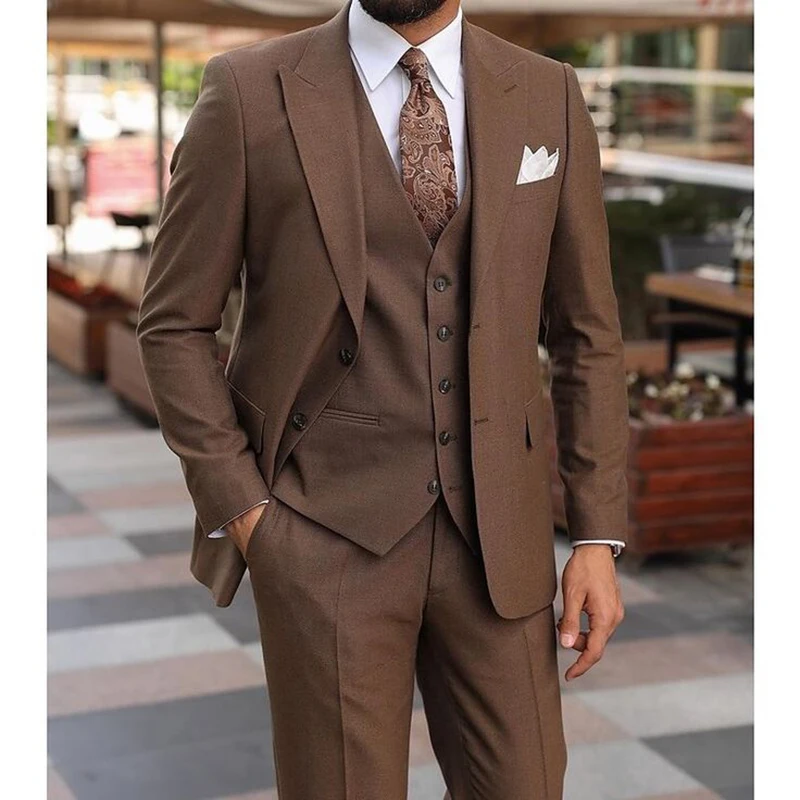 Luxury Brown Men Suits Single Breasted Peaked Lapel Formal Occasion Elegant 3 Piece Jacket Pants Vest Slim Fit Blazer Male Cloth