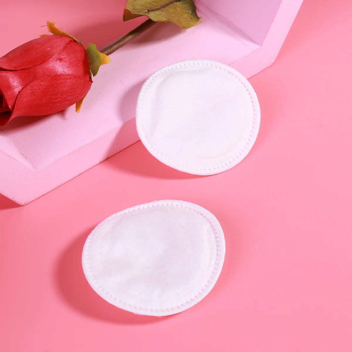 100pcs Non-woven Three Layers Fabric Pads Makeup Remove Pads Nail Polish Remover Round Facial Cotton Pads (White)