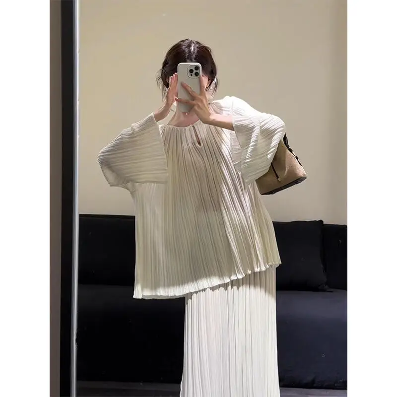 

Весенний хит продаж 2026: Новинка! Элегантный комплект из топа с рукавами-колокол и юбки с завышенной талией. Легкий люкс для богинь.