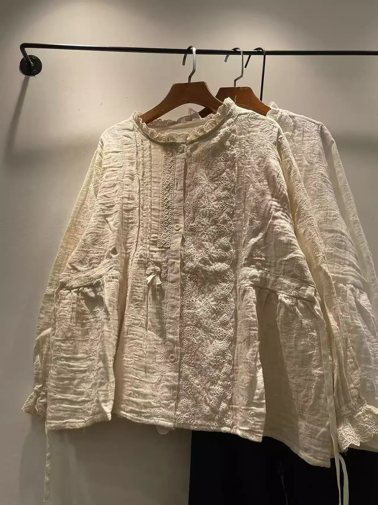 Bust 118cm Mori Girl Autumn Japan Style Stand Collar Pure Cottton Embroider Solid Shirts and Blouses for Women Vintage Cute Clot