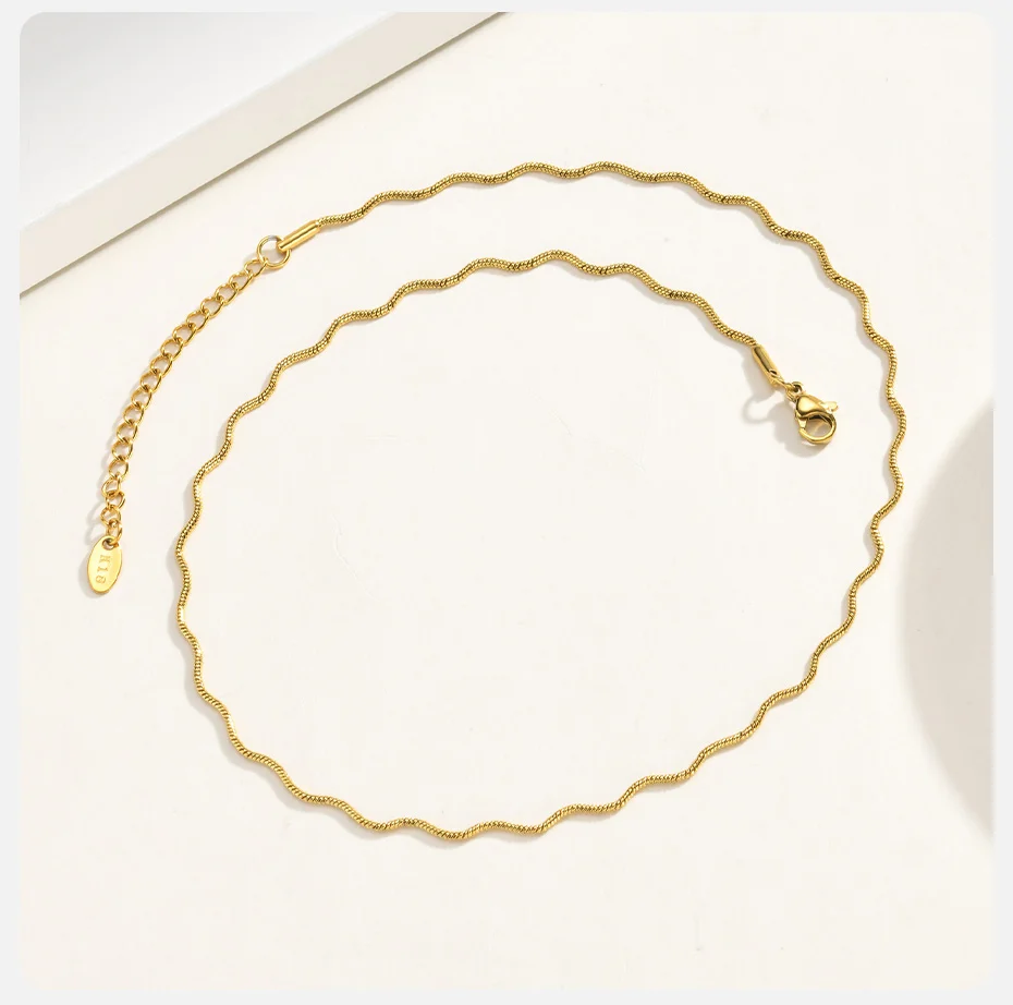 Vnox Trendige Minimalistische Wellenförmige Wasserwellen-Kettenkette für Frauen, Vergoldete Runde Schlangenkette, Choker, Alltagsschmuck, Wasserdicht – Detail 6