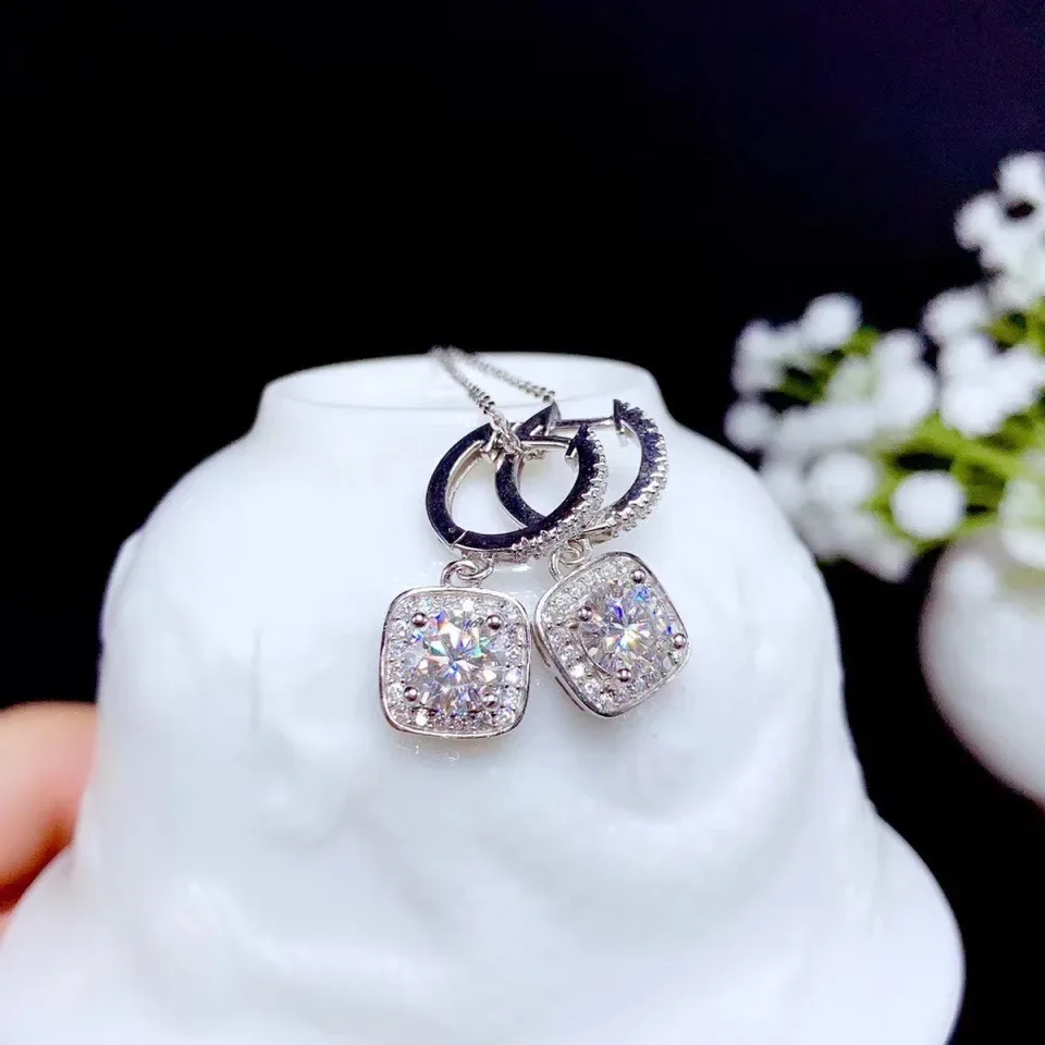 Jewelry Dazzling Moissanite Dangler for Wedding 0.5ct &1ct D Color Moissanite Drop Earrings 925 Silver Moissanite Eardrop