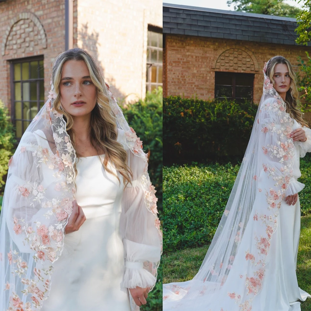 

Pink Floral Women Wedding Veils 3D Flowers Edge Appliques Head Covering Vintage Chapel Embroidered Tulle Flowers Customized