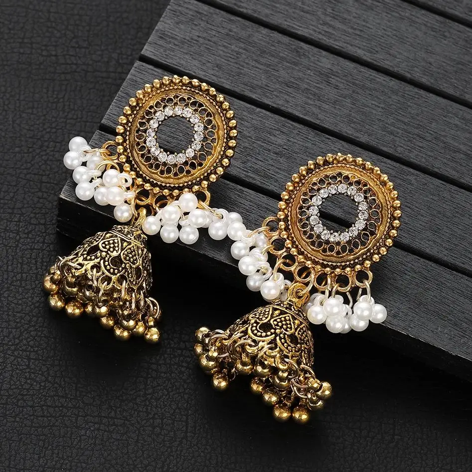 Ethnic Hollow Carved Round Drop Earrings Pendient White Crystal Pearl Tassel Retro Earrings for Women Gold Color Jewelry Jhumka