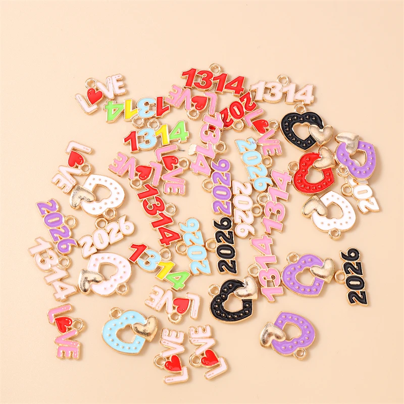 20 Stück niedliche Emaille-Nummernanhänger 2026 1314 Herzanhänger für die Herstellung von Ohrhängern, Halsketten, DIY-Bastelarbeiten, Schmuckzubehör – Detail 1