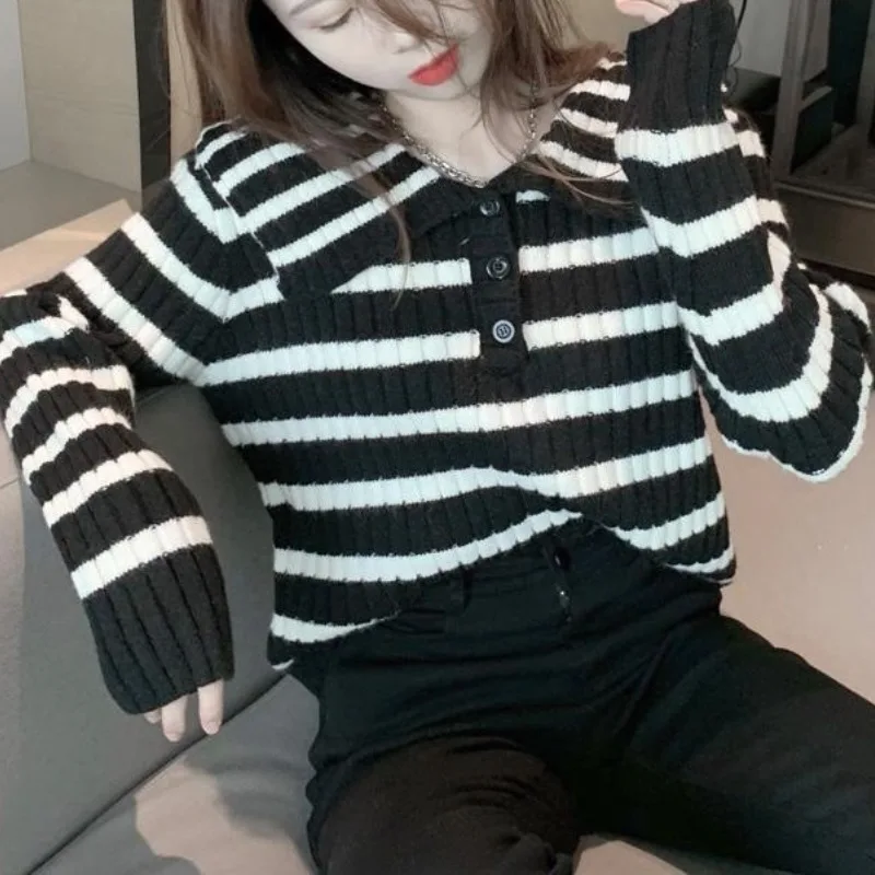 Women's Autumn and Winter Peter Pan Collar Striped Short Knitwear Pullover Button Fashion Patchwork Long Sleeve Sweater Tops