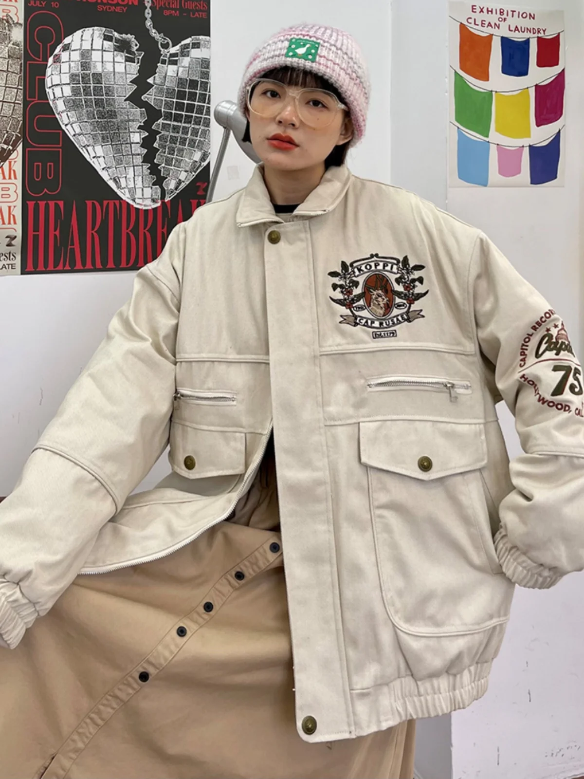 

Cartoon embroidery work attire standing collar cotton jacket for women in 2023 winter new loose bf thickened coats trend