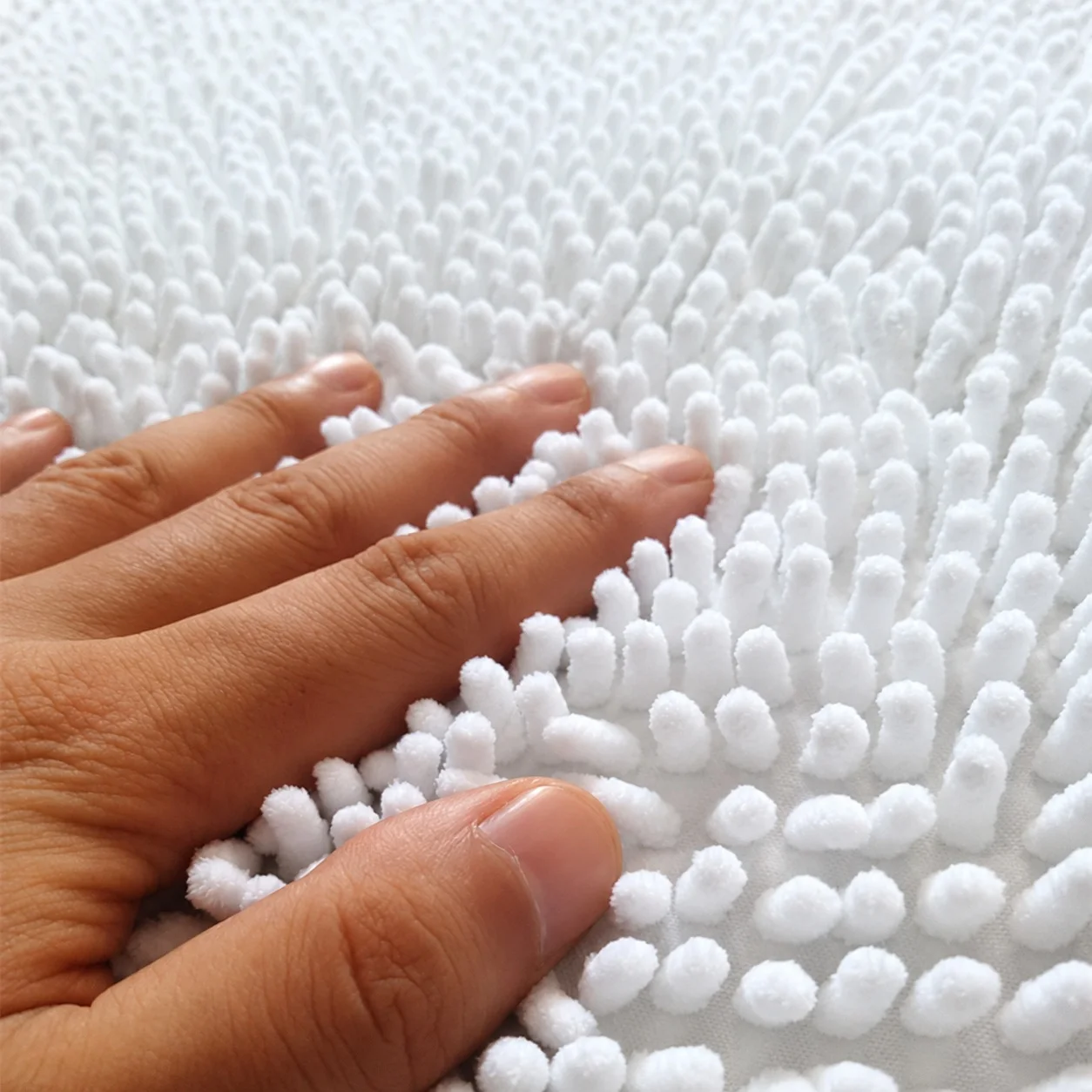 150cm Wide Chenille Caterpillar Fleece Fabric Polyester Plush 1.5cm Pile 4mm Diameter for Mop Shag, Costumes, Rugs, Toys & DIY &
