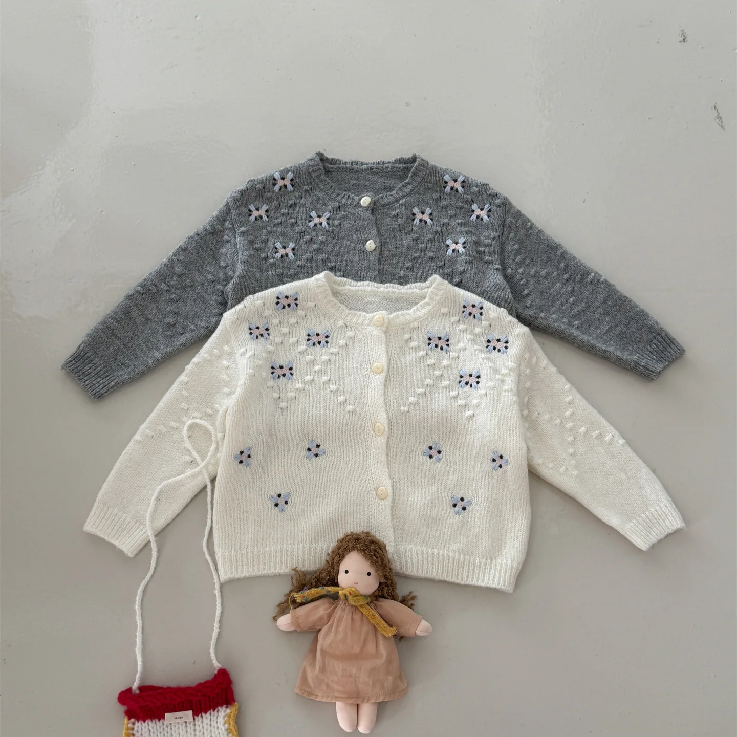 Children's Sweater 2026 Autumn New Children's Clothing Korean Western Style Gentle Handmade Hook Flower Cardigan