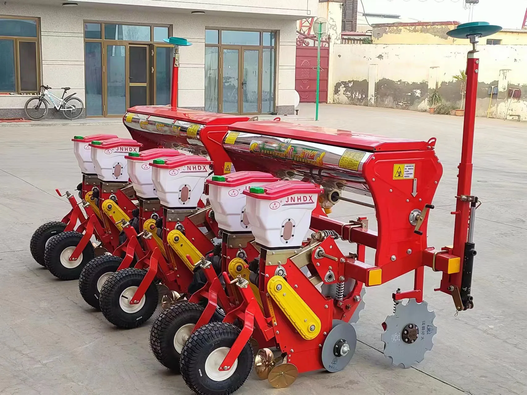 Agricultural Seeding Soybean Seeder/Corn Planter/Seed Planting Machine Corn Seeder