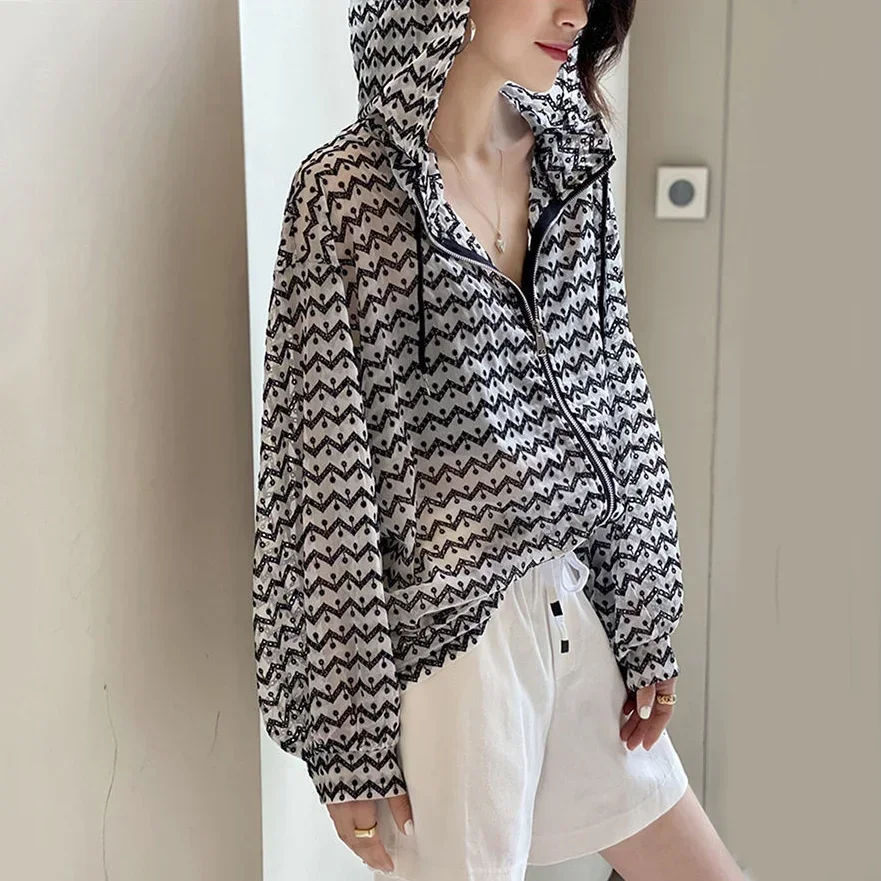 

Fashion Stripe Print Hood Summer Jackets Women Casual Loose Thin Protection Chaquetas Long Sleeves Outdoor Sport Outerwear Z188