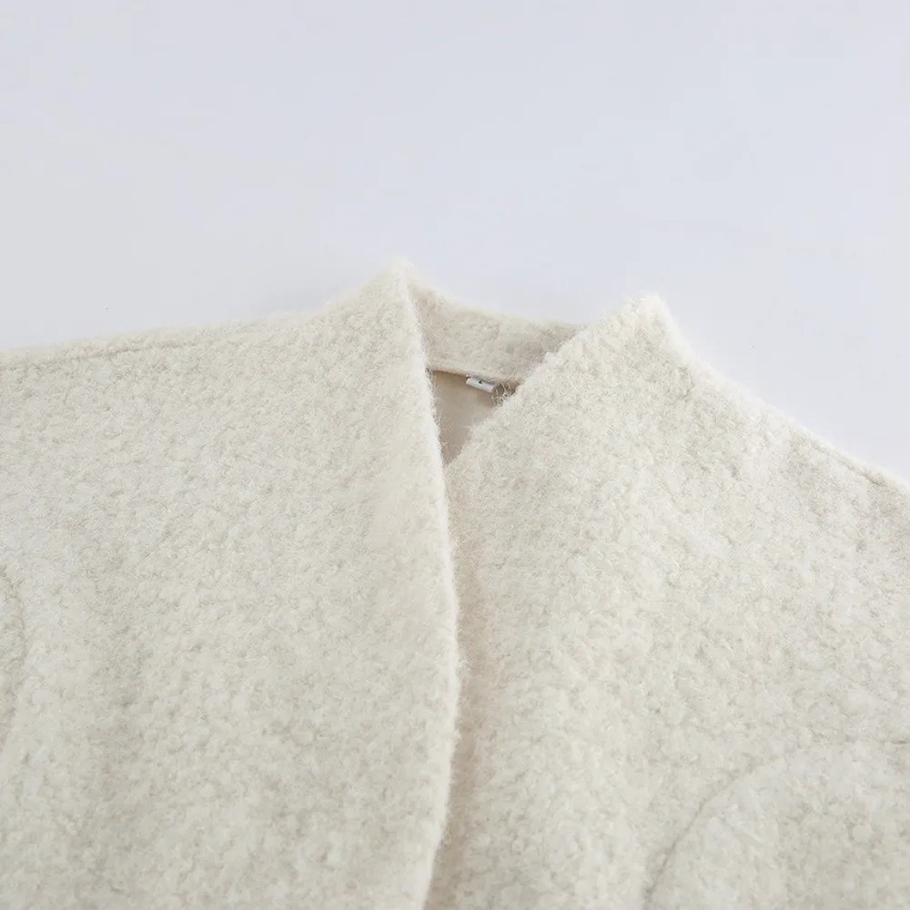 New Short Length Women Short Wool Coat Fitted Waist Bubble Sleeve Wrap Neck Overcoat Women Winter Wool Outercoat Holiday Outing