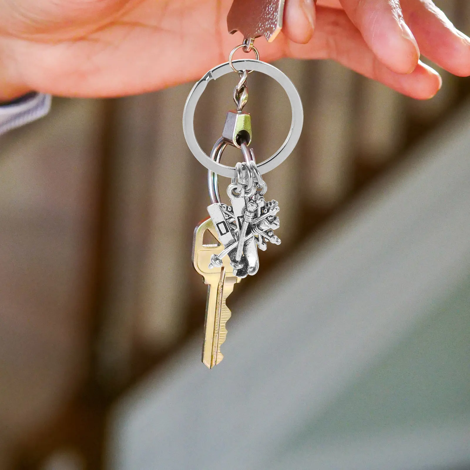 Metal Pendant Keychain Lightweight Small Size Simple Design Xmas Gift Car Key Backpack Handbag Purse Charm