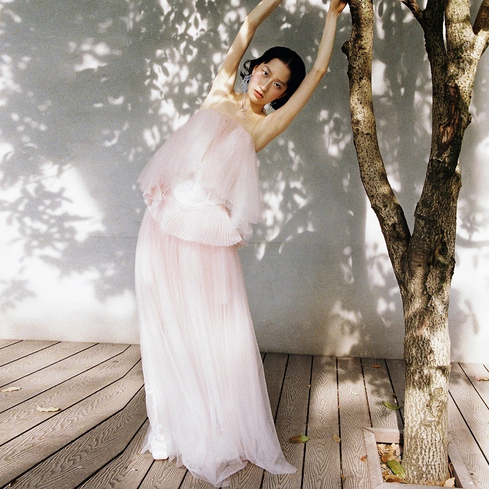 Robe de bal plissée en Tulle, sans bretelles, élégante, en maille à volants, longueur au sol, robe de soirée pour invités de mariage, style Boho Chic, nouvelle collection