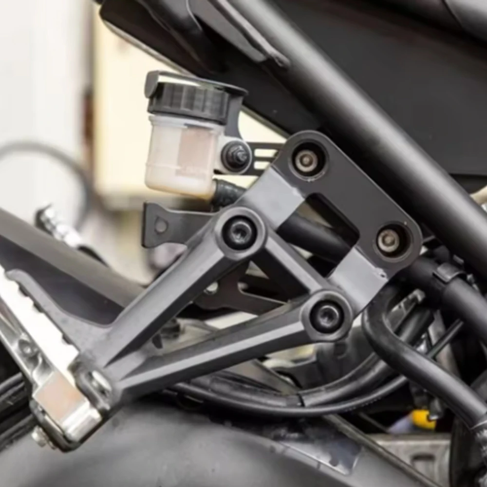 FZ09 FZ-09 XSR900 Passenger Rear Pedals Foot Pegs Footrests Lowering Kit Support Bracket For YAMAHA MT09 MT-09 XSR 900 2014~2024