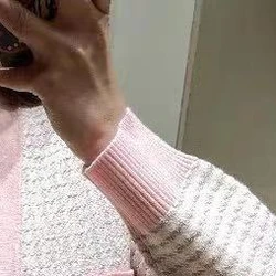 Women's autumn pink three-piece suit V-neck knitted loose and comfortable top or fashionable vest elegant skirt