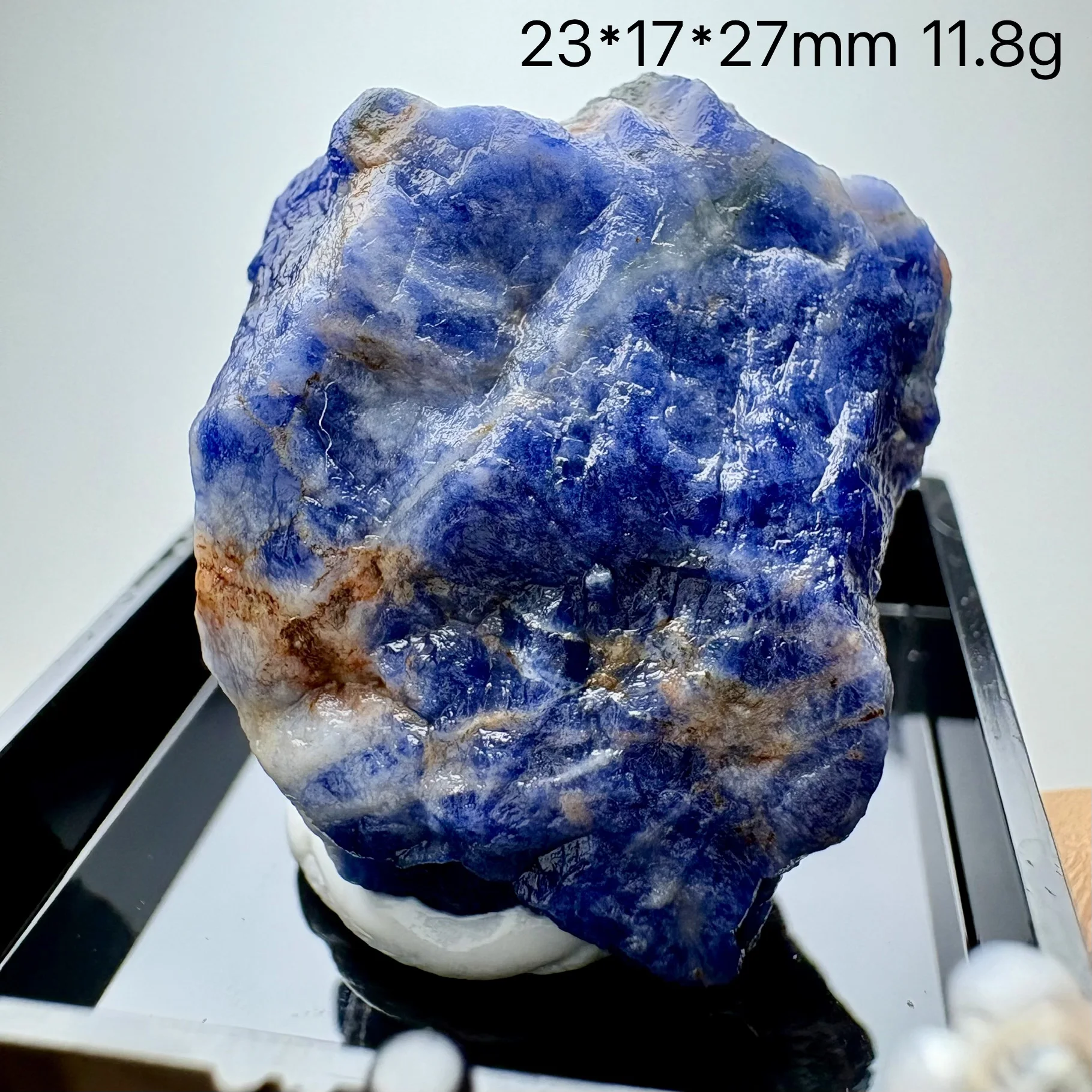 Natural material, Indian sodalite, crystal mineral specimen, mineral collectible, fluorite, crystal cluster, quartz cluster, raw