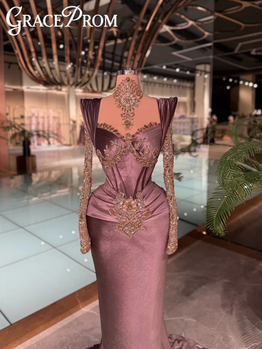 Glimmering Crystal Velvet Evening Dress Charming Floor-length Mermaid Formal Party Gown Customized Long Sleeved Prom Dresses