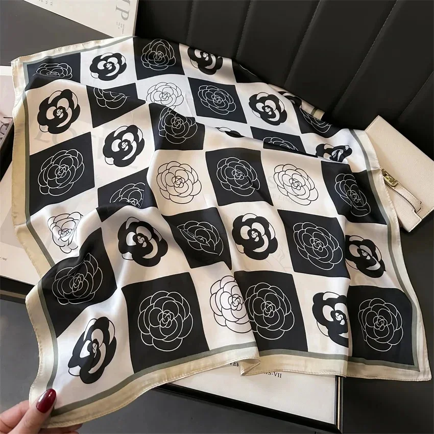 

2025 Luxury Silk Scarves Women Square Scarf New Fashion Printed Flower Scarf Ladies Popular 70x70CM Decorative Kerchief