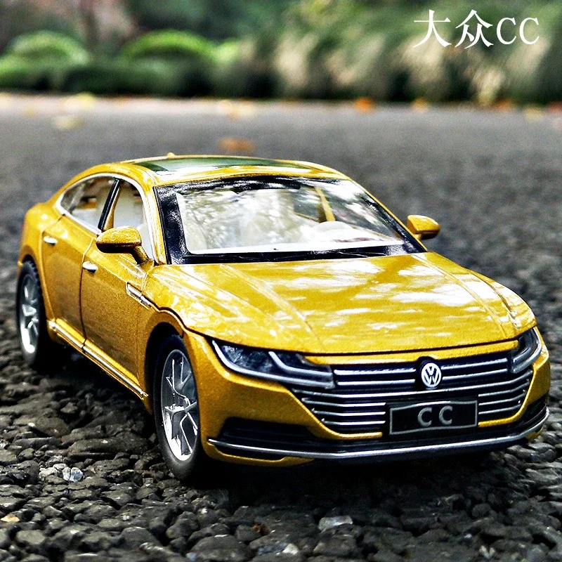 1:32 Volkswagens CC Alloy Car Model Diecasts & Toy Vehicles Metal Toy Car Model Car Central Control Ornaments Toys Kids A132