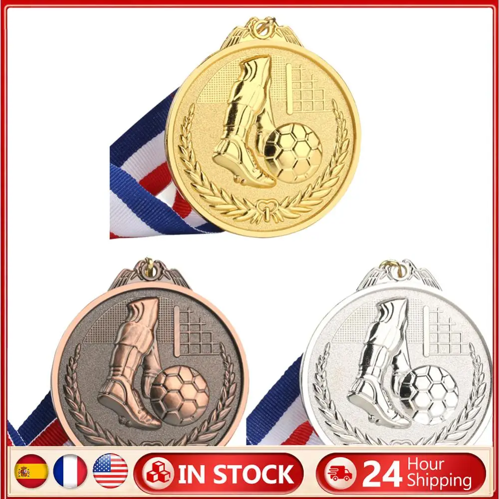 Medali Emas Perak Perunggu Sekolah Olahraga Sepak Bola Voli Kompetisi Pertandingan Hadiah Piala Medali Kenang-kenangan piala sepak bola
