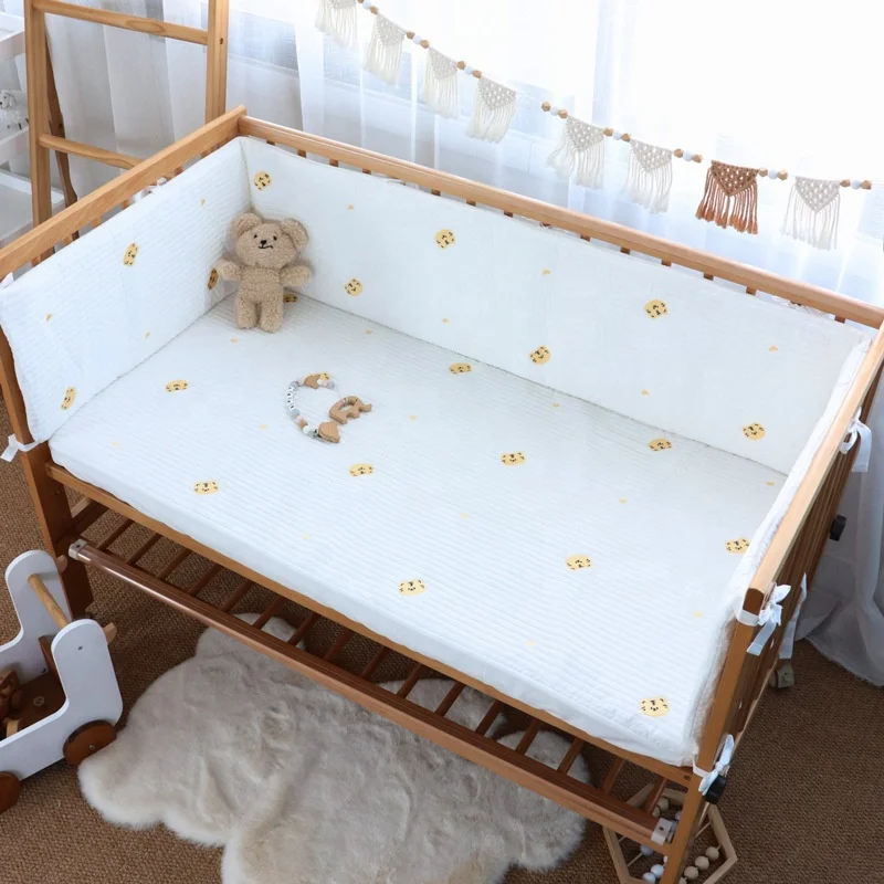 Crib girth Newborn baby bedding kit Pure cotton Korean quilted embroidery can be dismantled and washed anti-collision girth