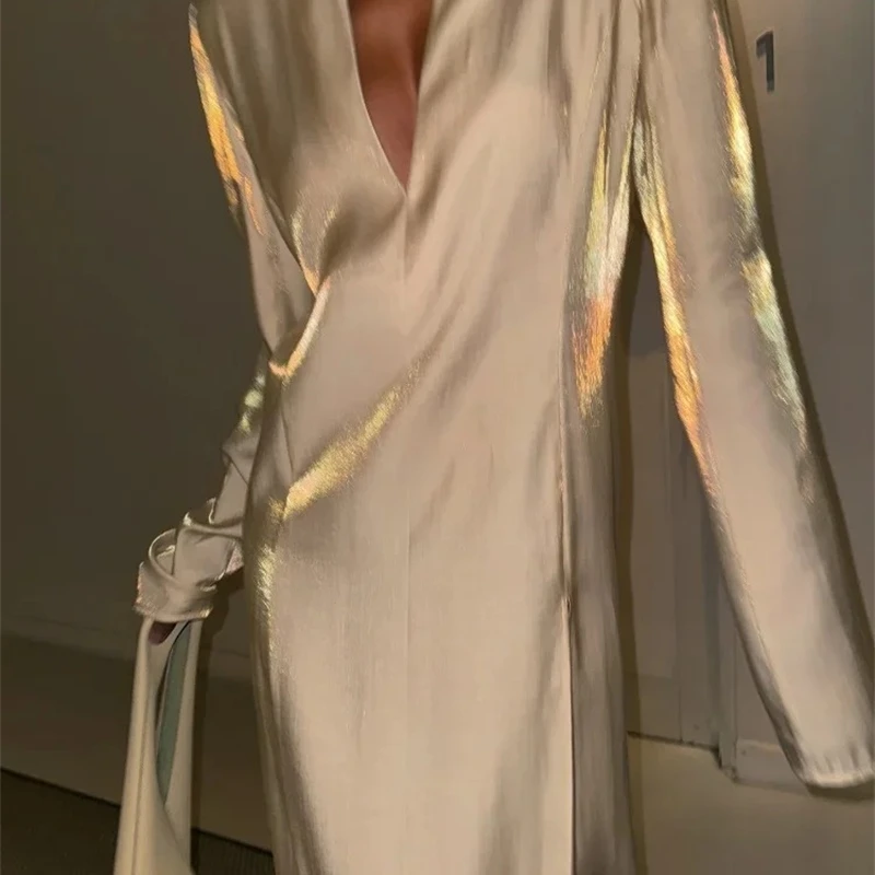 2025 الربيع/الصيف المرأة الجديدة الخامس الرقبة سبليت تنورة طويلة موضة كم طويل فستان كاجوال ملابس نسائية أوروبية وأمريكية