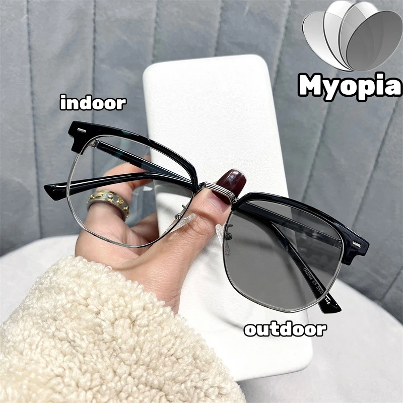 

Outdoor Color Changing Myopic Glasses Photochromic Half Frame Near Sight Eyeglasses Anti-Blue Light Short Sight Eyewear