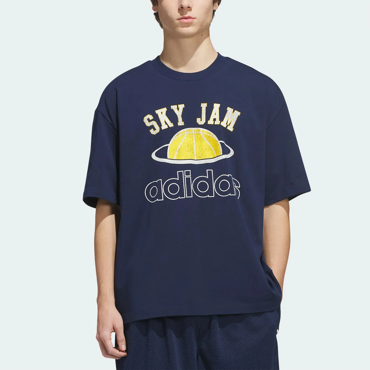 t-shirt-respirant-a-manches-courtes-et-epaules-decontractees-pour-hommes-et-femmes-authentique-adidas-ia2394