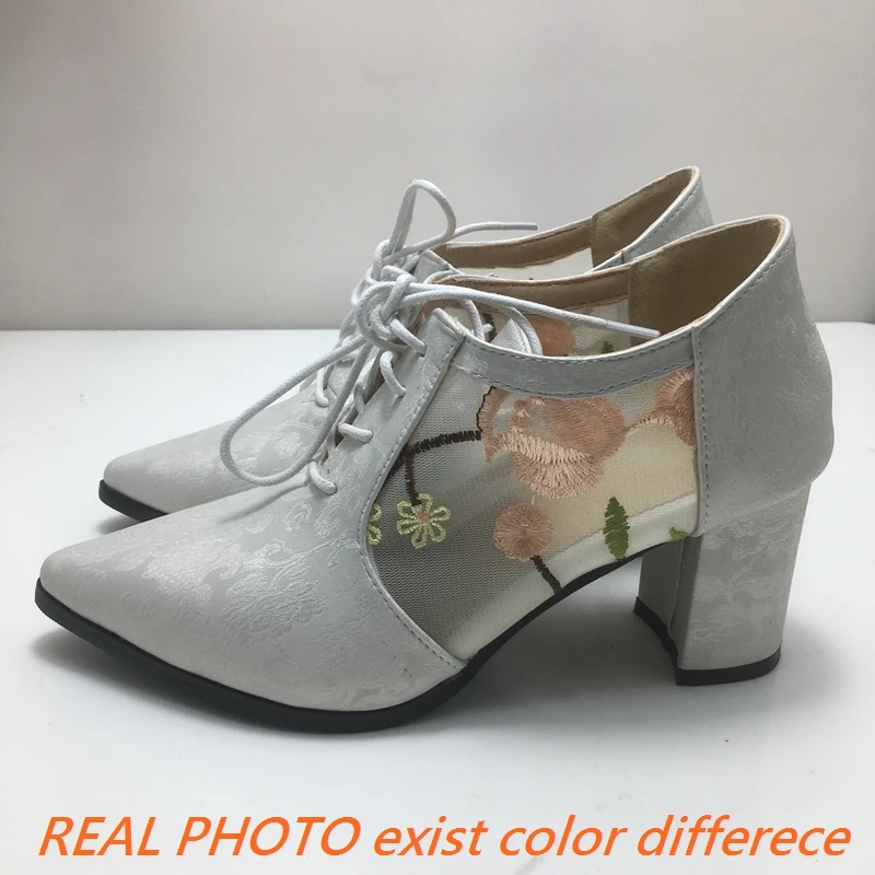 REAVE CAT Fashion Women Pumps Pointed Toe Block Heels 7cm Lace Up Mixed Color Embroider Big Size 41 42 43 Vintage Elegant Shoes