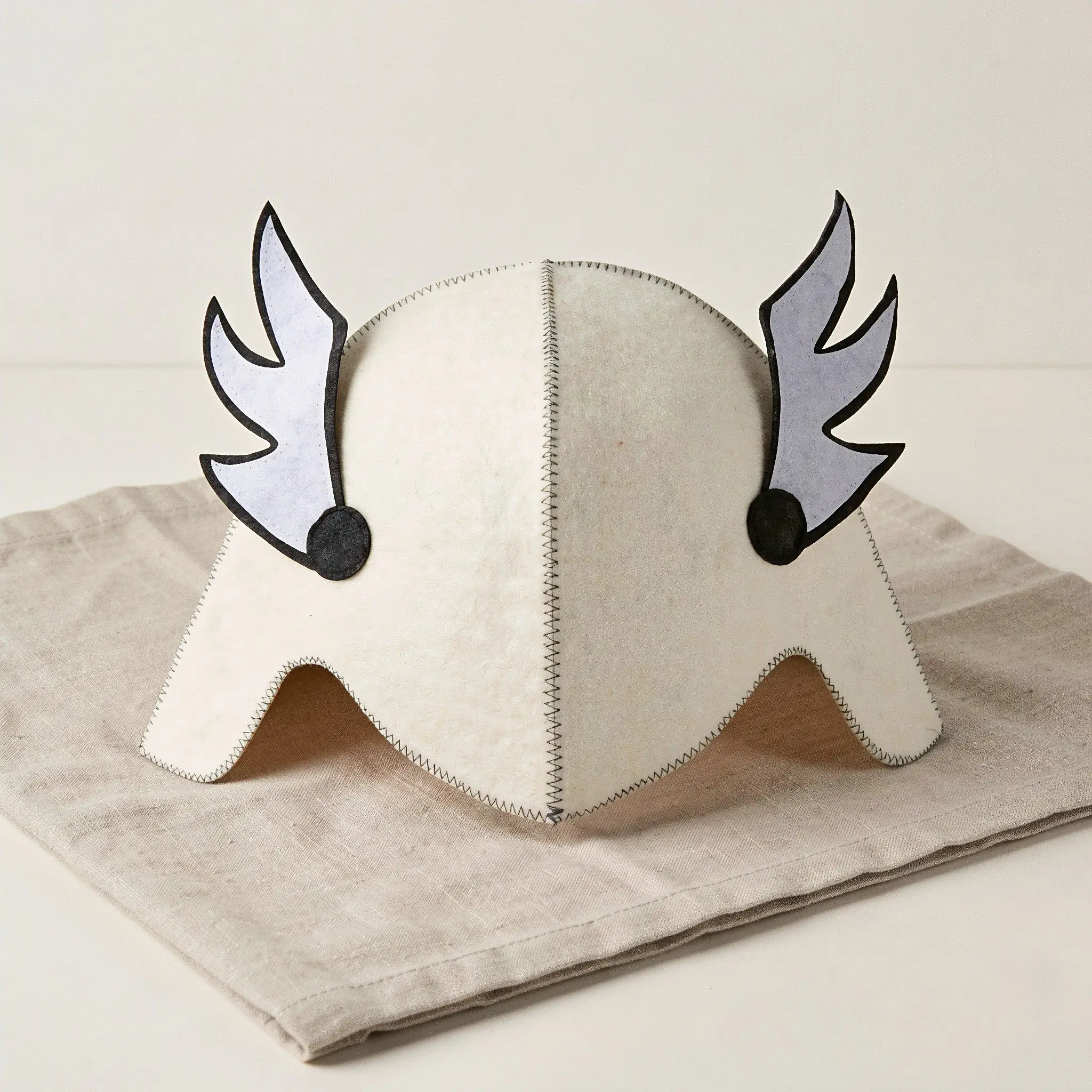 Felt Sauna Hat Viking Wing Style Heat Resistant Wool Insulated Bucket Cap Russian Banya Steam Spa Protective Head Hat