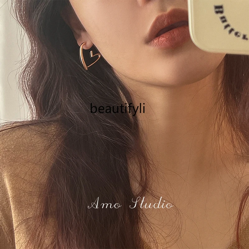 

Slightly drunk sweet tea love earrings women's silver needle niche high-end earrings new spring and summer stud earrings