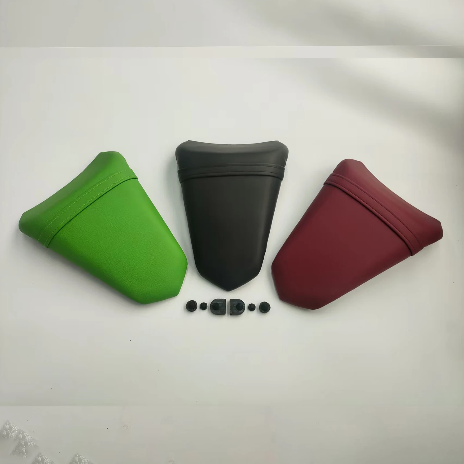 

Motorcycle Rear Passenger Pillion For Kawasaki Z650 z650 Z 650 2021 2020 2023 2024 Seat Rear seat cushions, seat covers