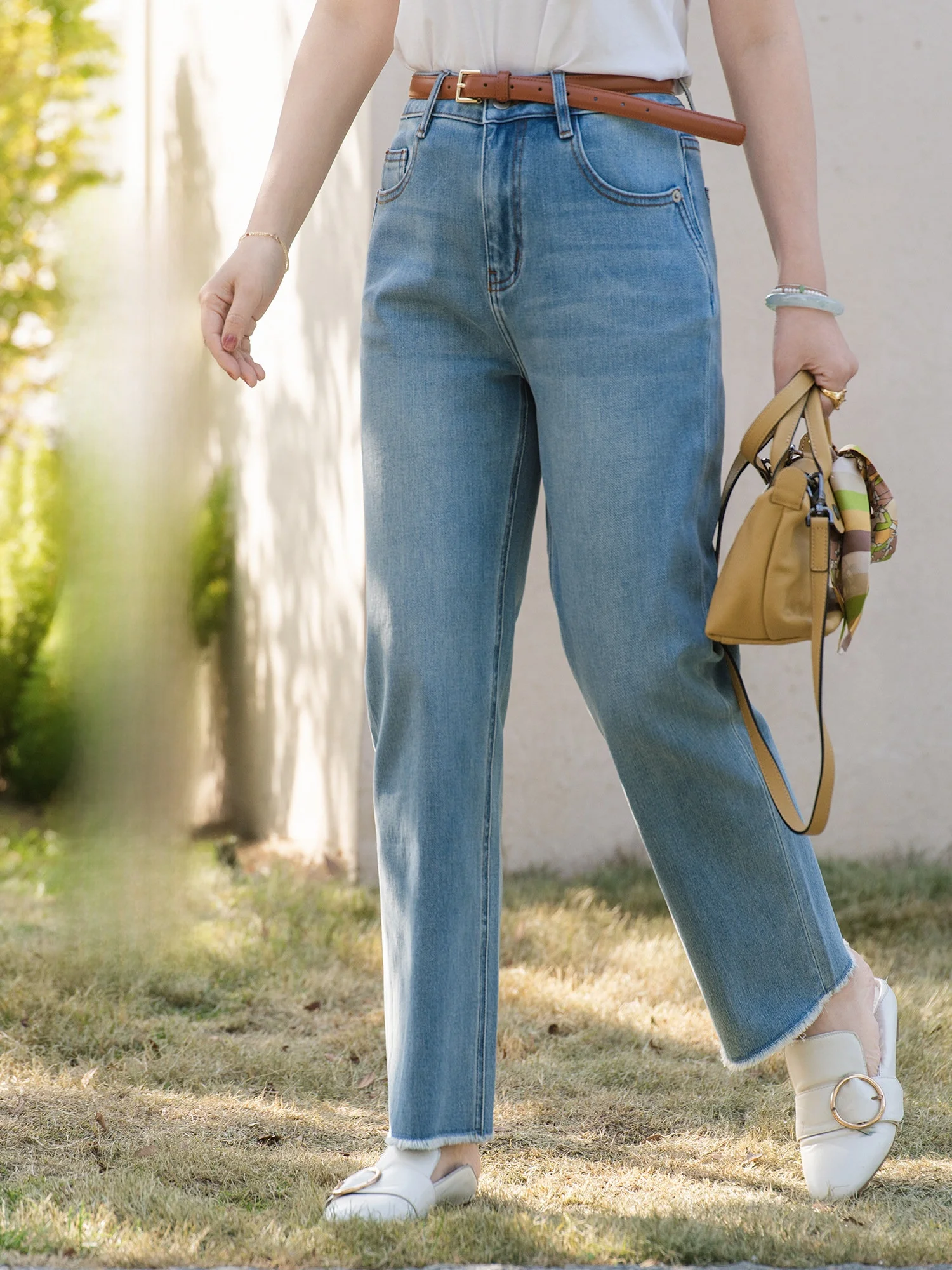 

Apipedr l Waist Denim Jeans Ladies Straight Leg Cotton Stretch Light Blue Spring Water All-Match French Bread