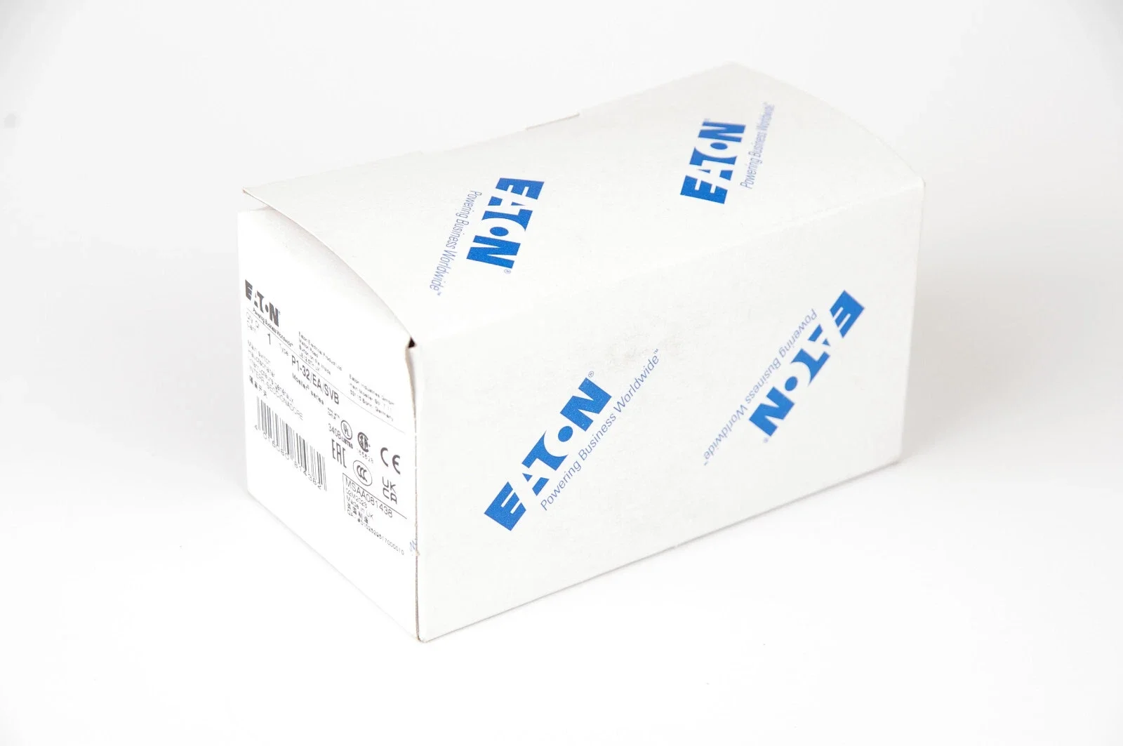 P1-32/EA/SVB 081438 Main switch, P1, 32 A, flush mounting, 3 pole, Emergency switching off function