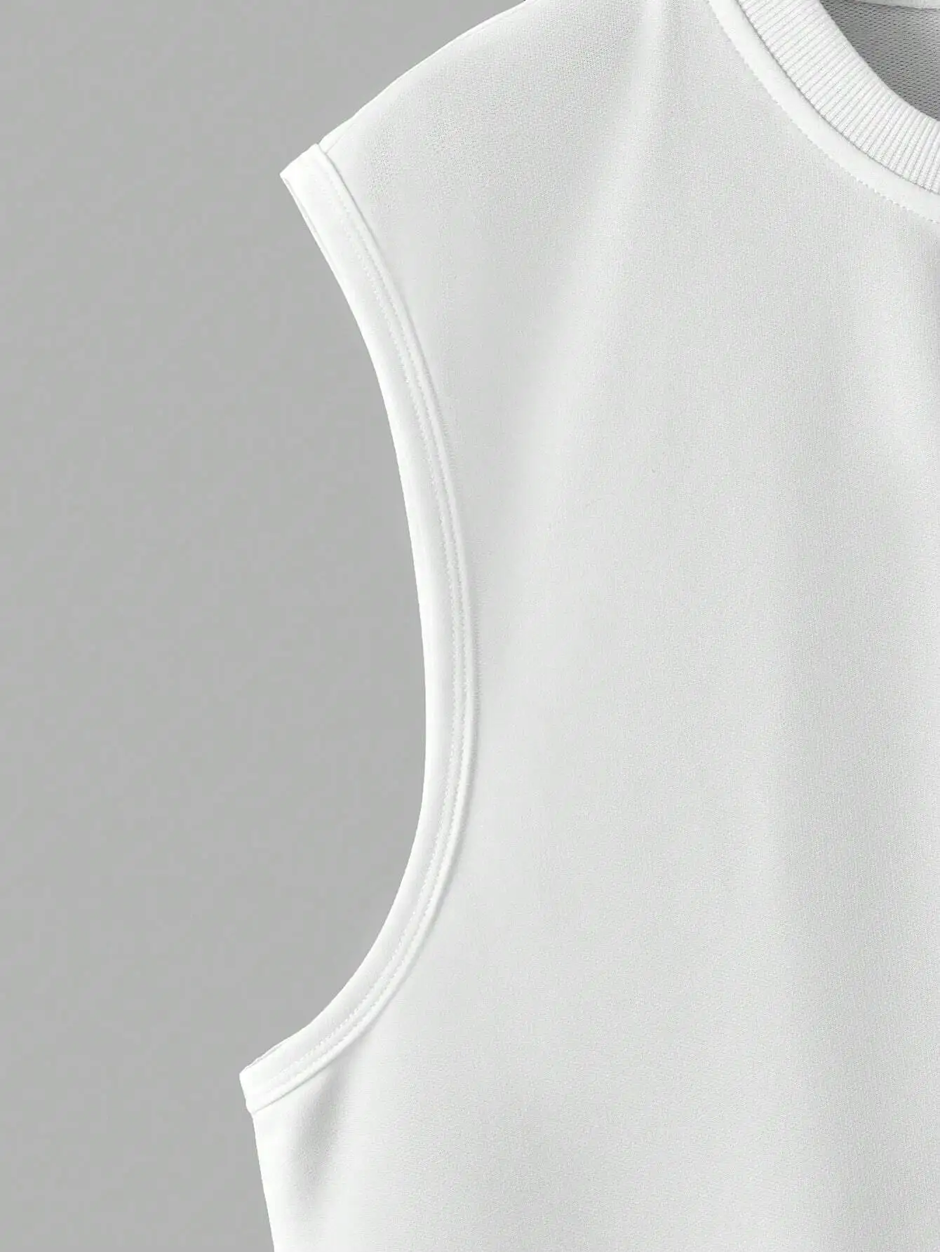 Men's Plain White Sleeveless Round Neck Tank Top for Casual Wear image 4