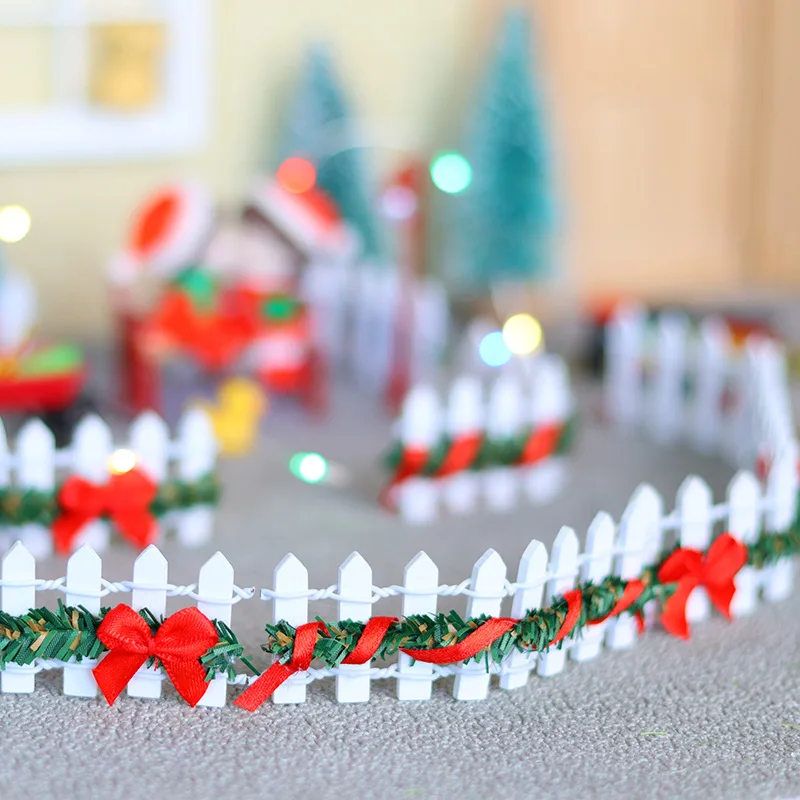 

4pcs/set 1:12 Dollhouse Mini Garden Fence Surrounding Barriers Wooden Model Playhouse Garden Fence Miniature Decoration Ornament