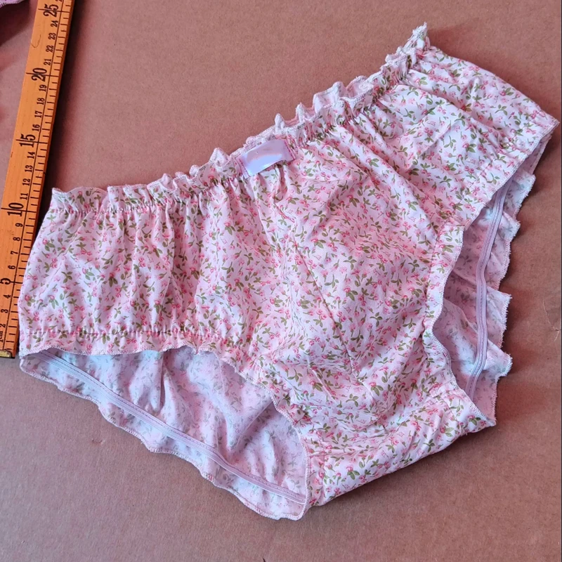 Retro Sweet Underwear Floral Twill Sissy Panties Men's Comfortable Soft Breathable Ruffled Convex Pouch Underwear BF Gift Briefs