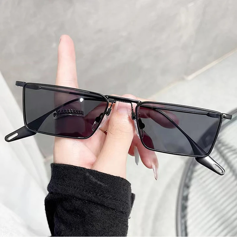 Exquisite Metall-Sonnenbrille Quadratisch für Damen und Herren Hochwertige Modische Schlichte Sonnenbrille für Pendeln und Einkaufen