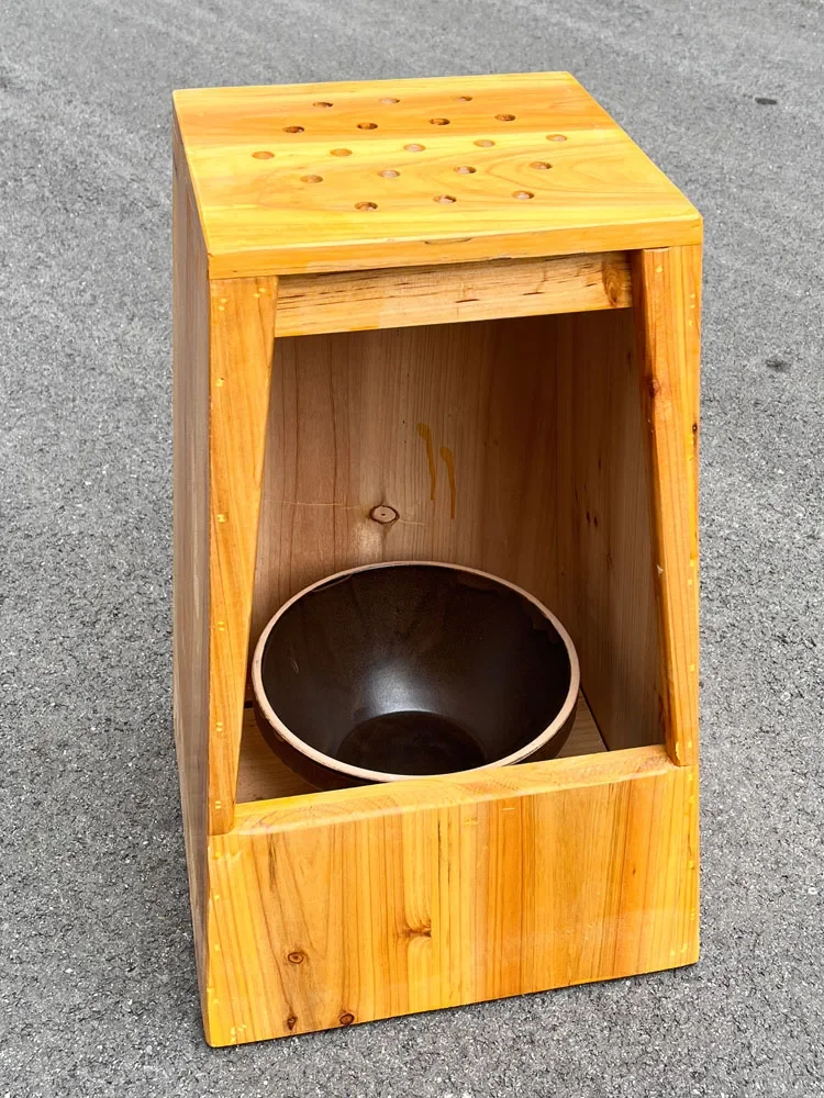 Wooden fire bucket for household weddings and weddings, old-fashioned sitting fire basin heaters