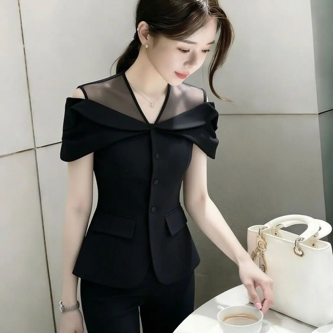 

Black Women's Shirt 2026 Summer Style Slim Fit Short Sleeve Polyester Fiber Breathable Skin-friendly Waist-Cinching Mesh Splice