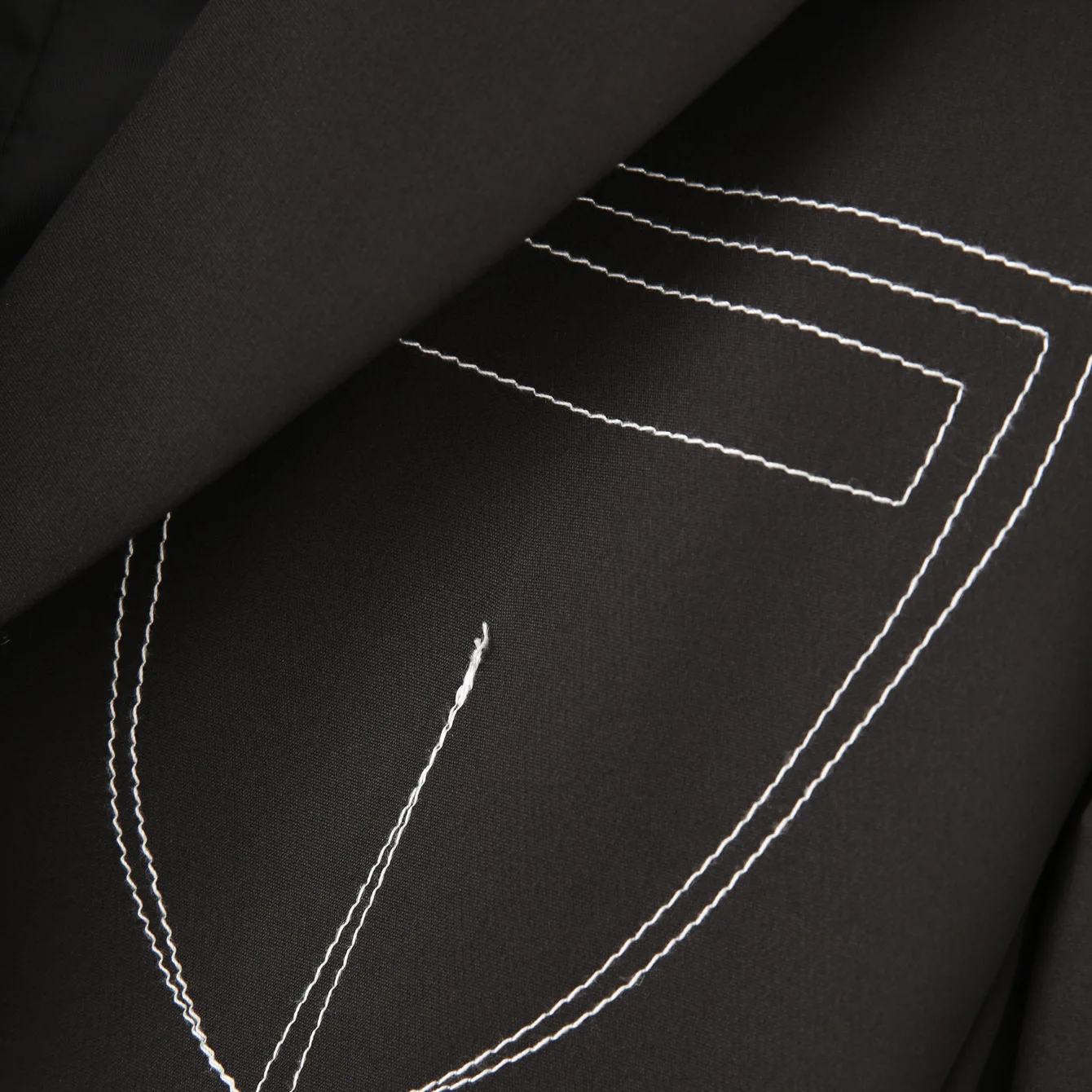 Women's Black Long Sleeve Suit Jacket Autumn New Style Double Pocket Turn-down Collar High Fashion Feelings European Fashion